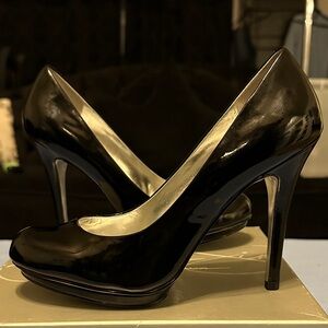 Jessica Simpson 8.5 Women’s Glossy Patent Leather Black Heels Layla